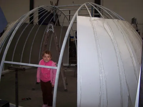 Construcción de la cúpula del observatorio