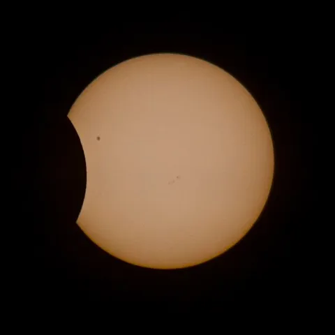 Eclipse parcial de Sol — Javier Salido