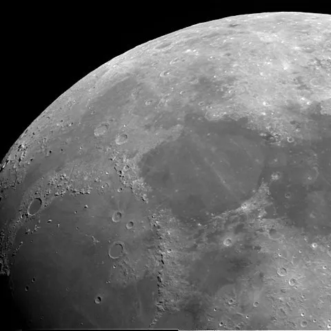 La Luna — Javier Salido