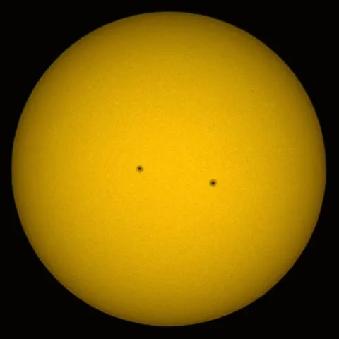 Manchas solares (2) — Juan Antonio Jiménez