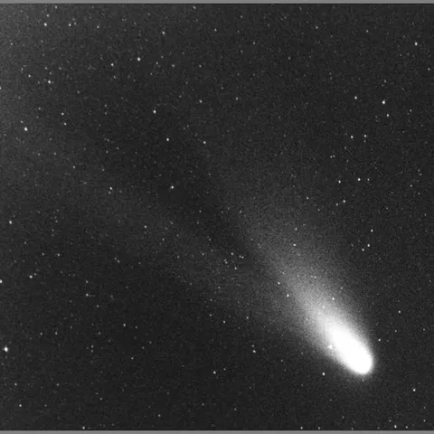 Cometa Hale-Boop — Varios autores
